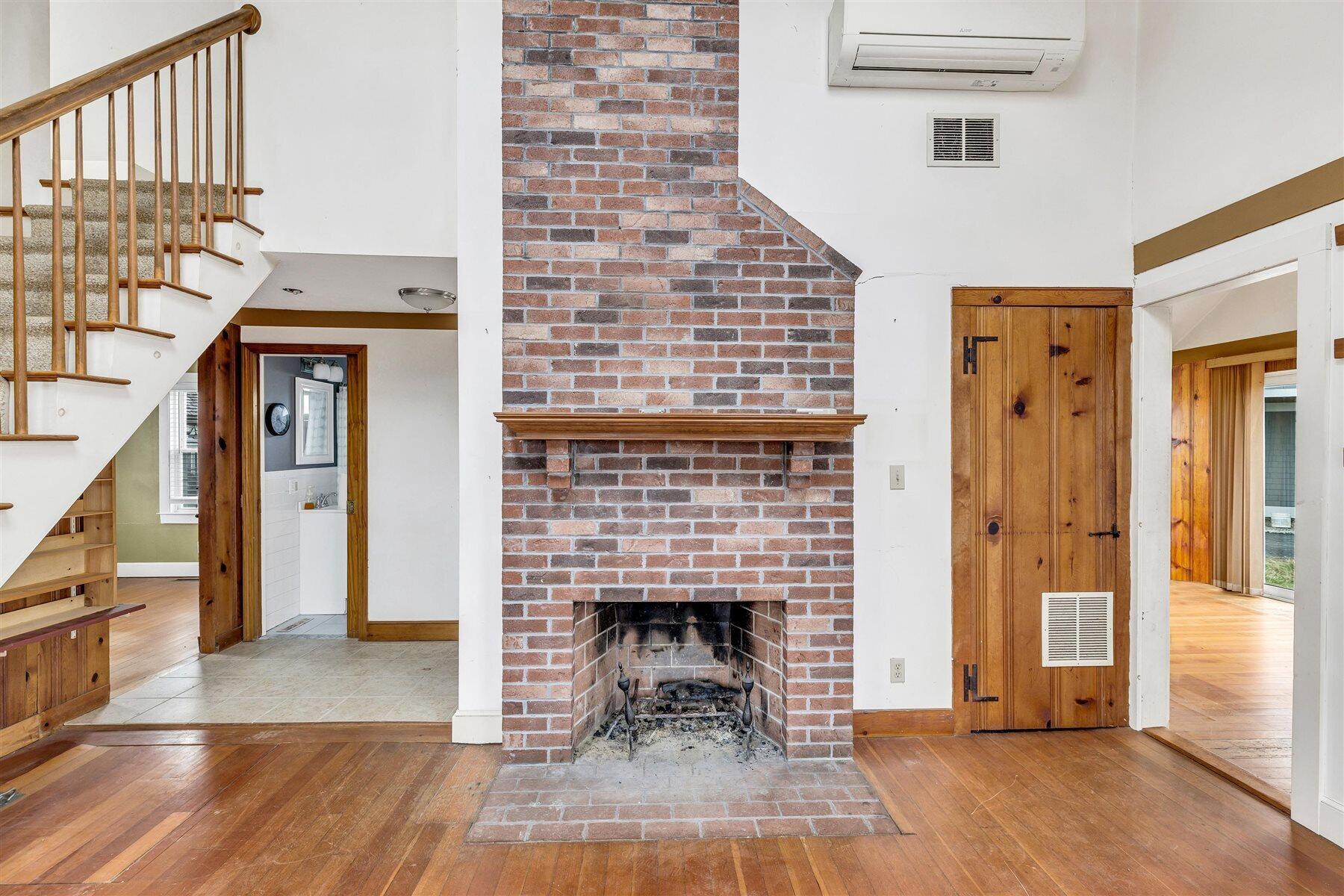 2 Freeman Avenue Sandwich MA 02563