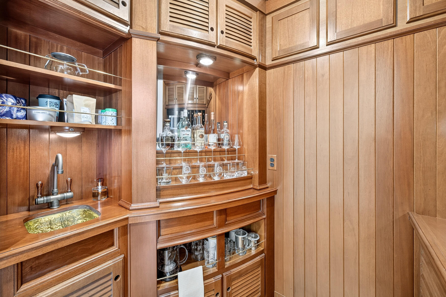 850 Sea View Avenue Barnstable MA 02655