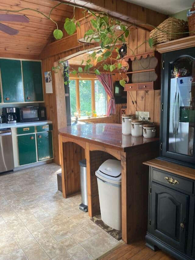 97 Prince Henry Drive Teaticket MA 02536