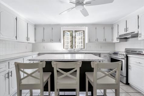 40 Captain Stanley Road South Yarmouth MA 02664