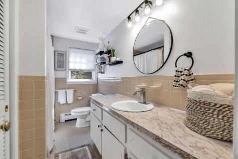 40 Captain Stanley Road South Yarmouth MA 02664