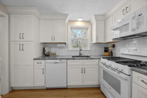 74 Meredith Drive Falmouth MA 02536