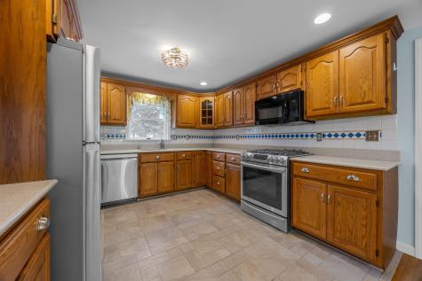 25 Sturbridge Drive Barnstable MA 02655