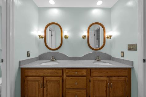 25 Sturbridge Drive Barnstable MA 02655