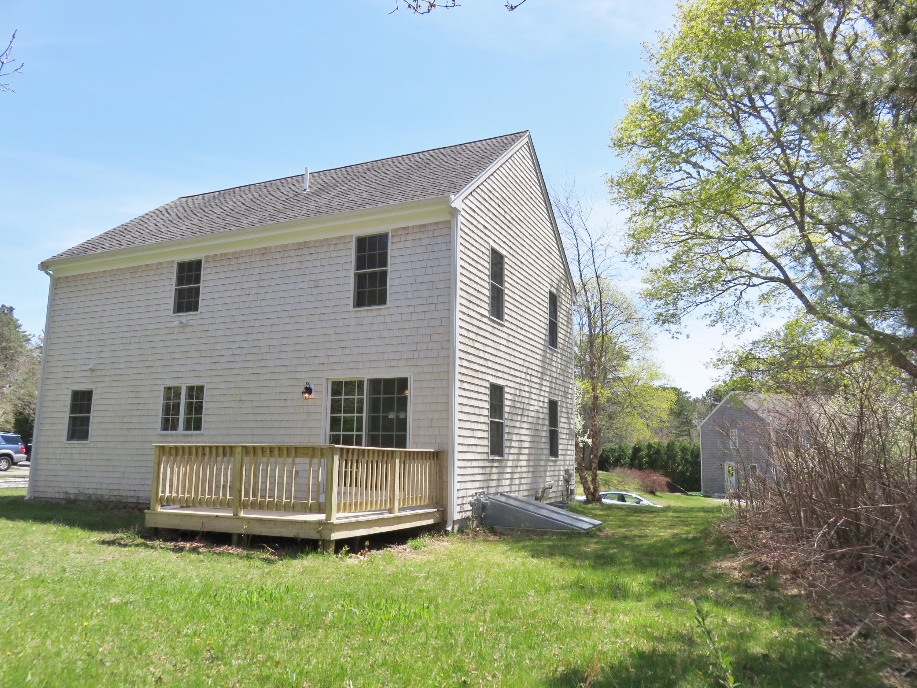 8 River Hill Road Mashpee MA 02649