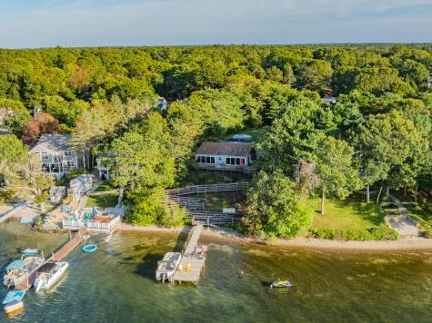 42 Cayuga Mashpee MA 02649