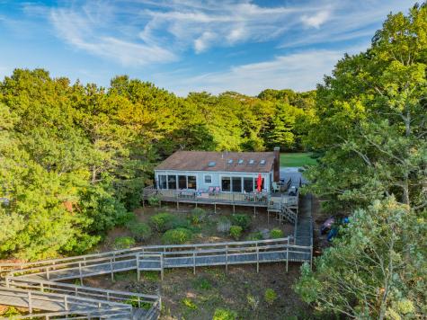 42 Cayuga Mashpee MA 02649