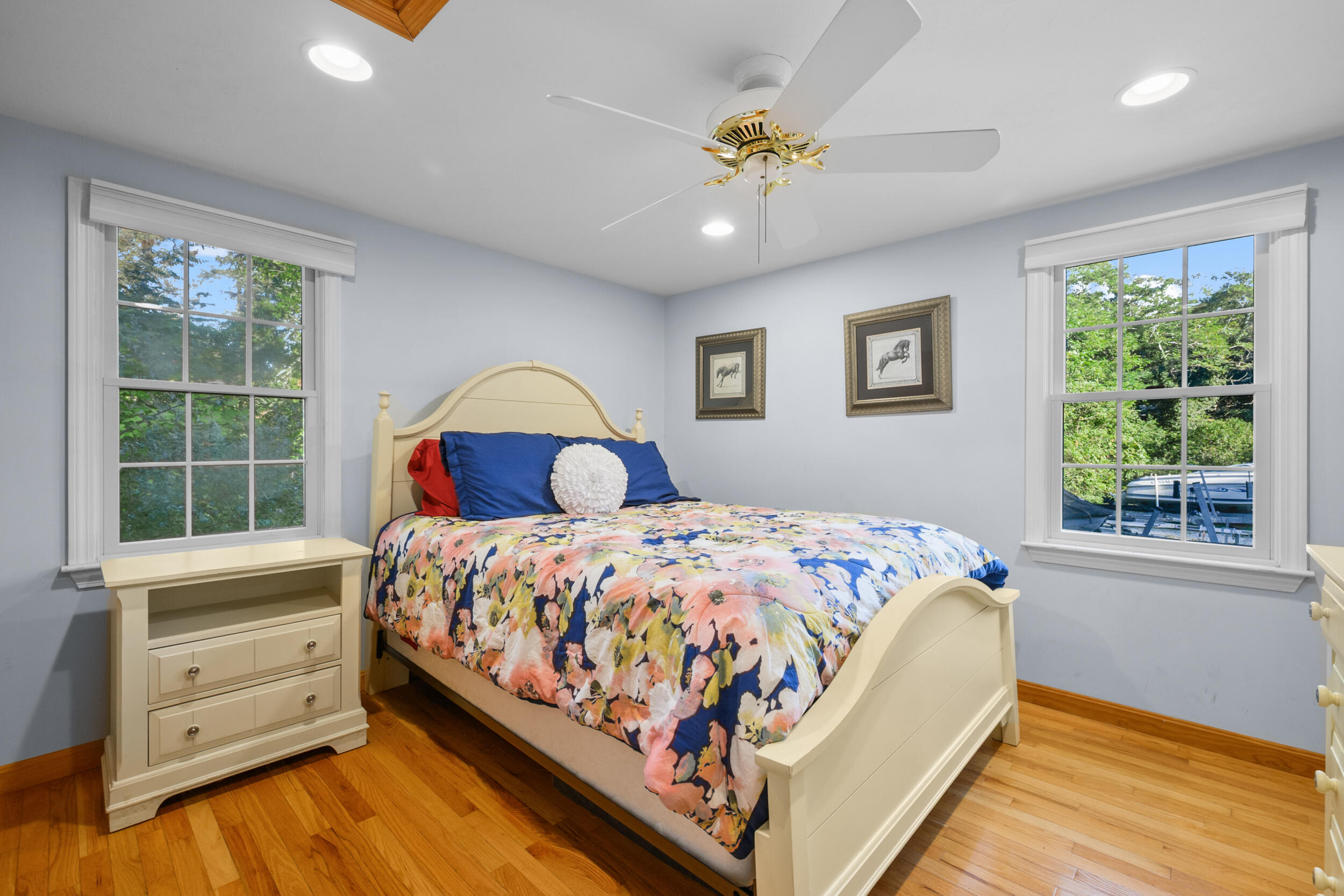 42 Cayuga Mashpee MA 02649