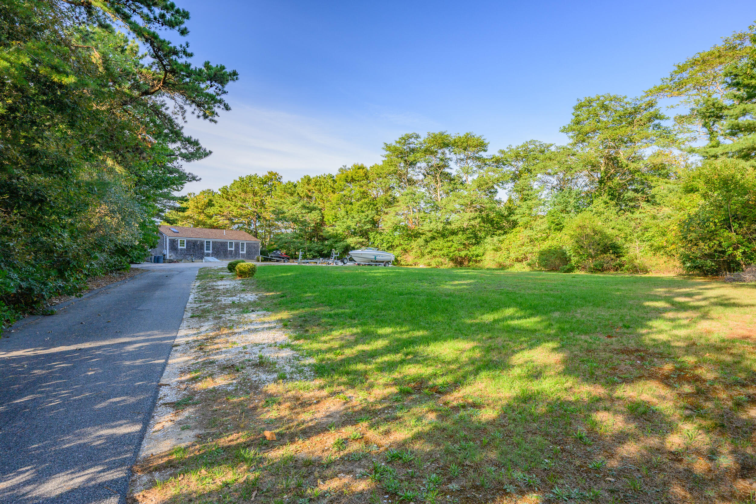 42 Cayuga Mashpee MA 02649