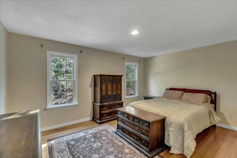 21 Longview Road Falmouth MA 02556