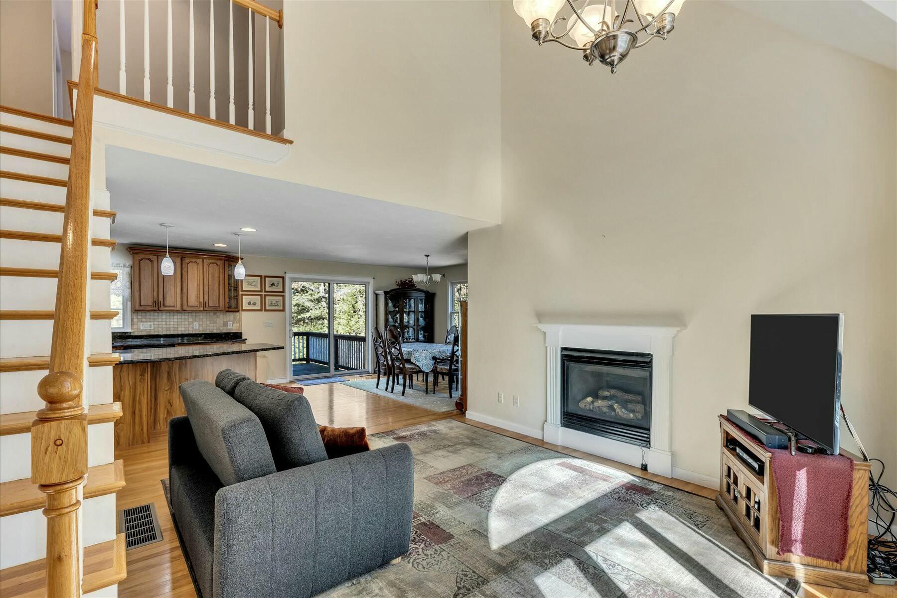 21 Longview Road Falmouth MA 02556