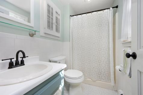 35 Leona Terrace Brewster MA 02631