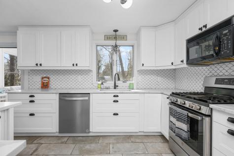 35 Leona Terrace Brewster MA 02631