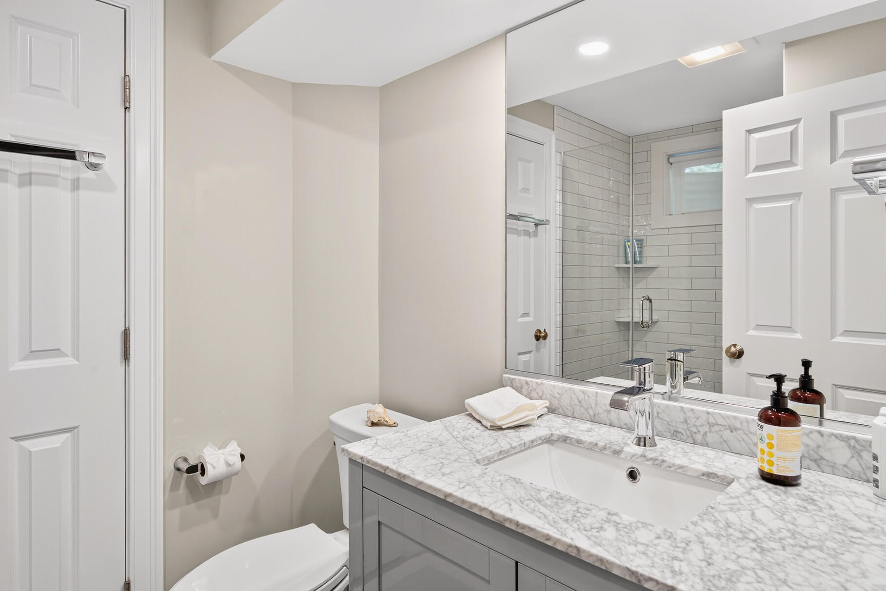 24 Chase Street Harwich MA 02671