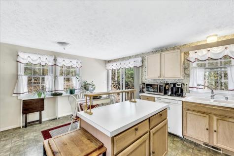 370 Quinaquisset Avenue Mashpee MA 02649