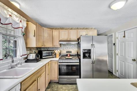 370 Quinaquisset Avenue Mashpee MA 02649