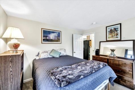 370 Quinaquisset Avenue Mashpee MA 02649