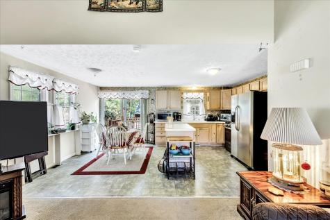 370 Quinaquisset Avenue Mashpee MA 02649