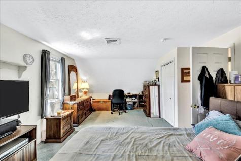 370 Quinaquisset Avenue Mashpee MA 02649