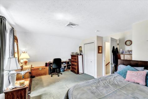 370 Quinaquisset Avenue Mashpee MA 02649