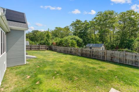 7 Maxwell Lane MA 02563