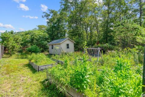 7 Maxwell Lane MA 02563