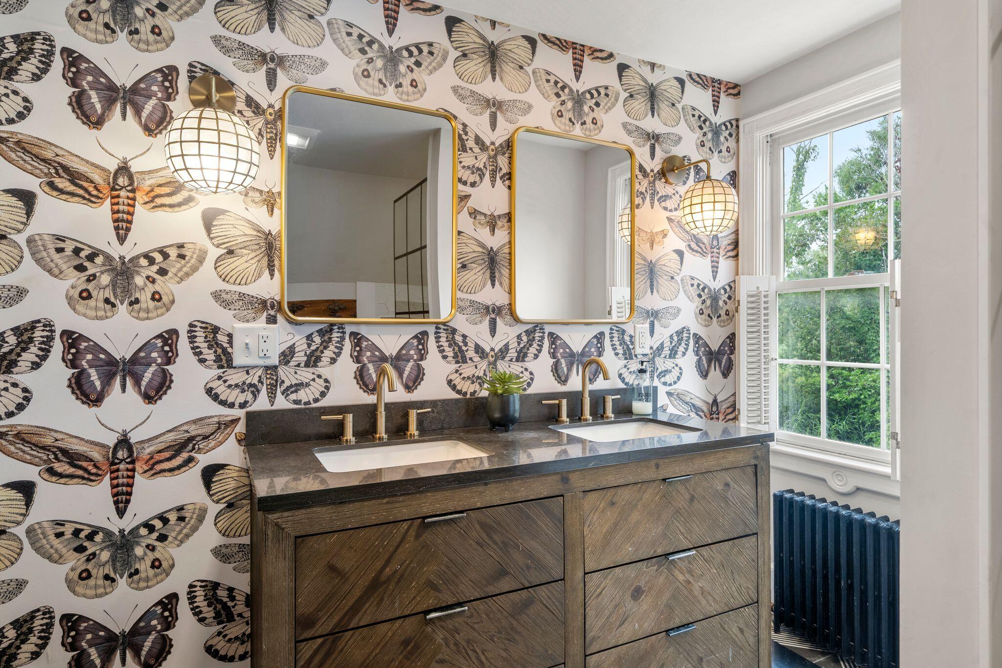 43 Jarves Street Sandwich MA 02563