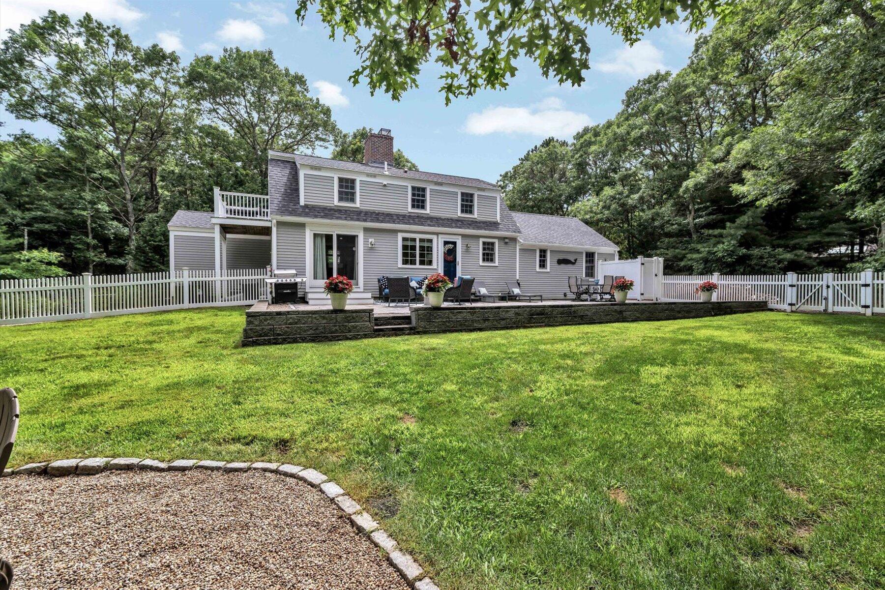 75 The Hunt Circle Mashpee MA 02649