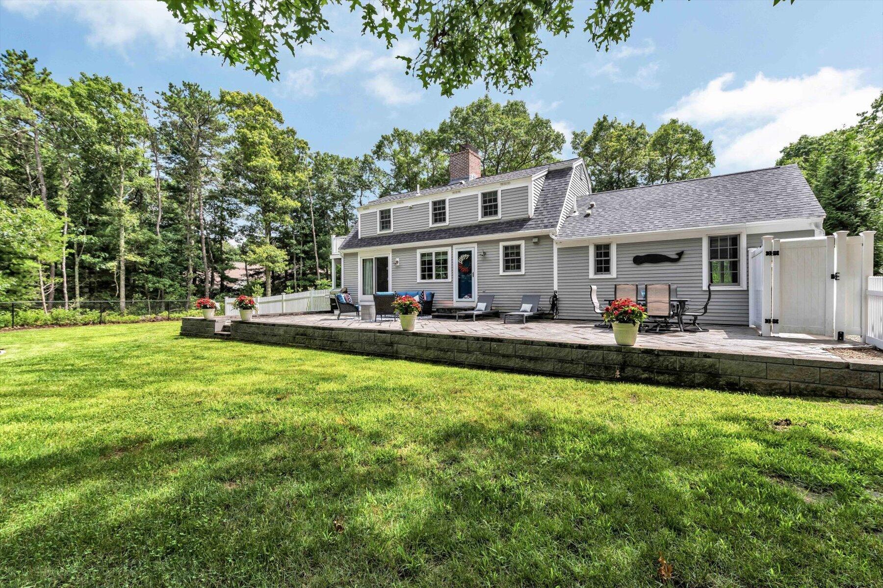 75 The Hunt Circle Mashpee MA 02649