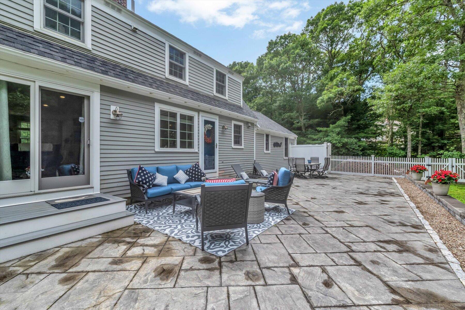 75 The Hunt Circle Mashpee MA 02649
