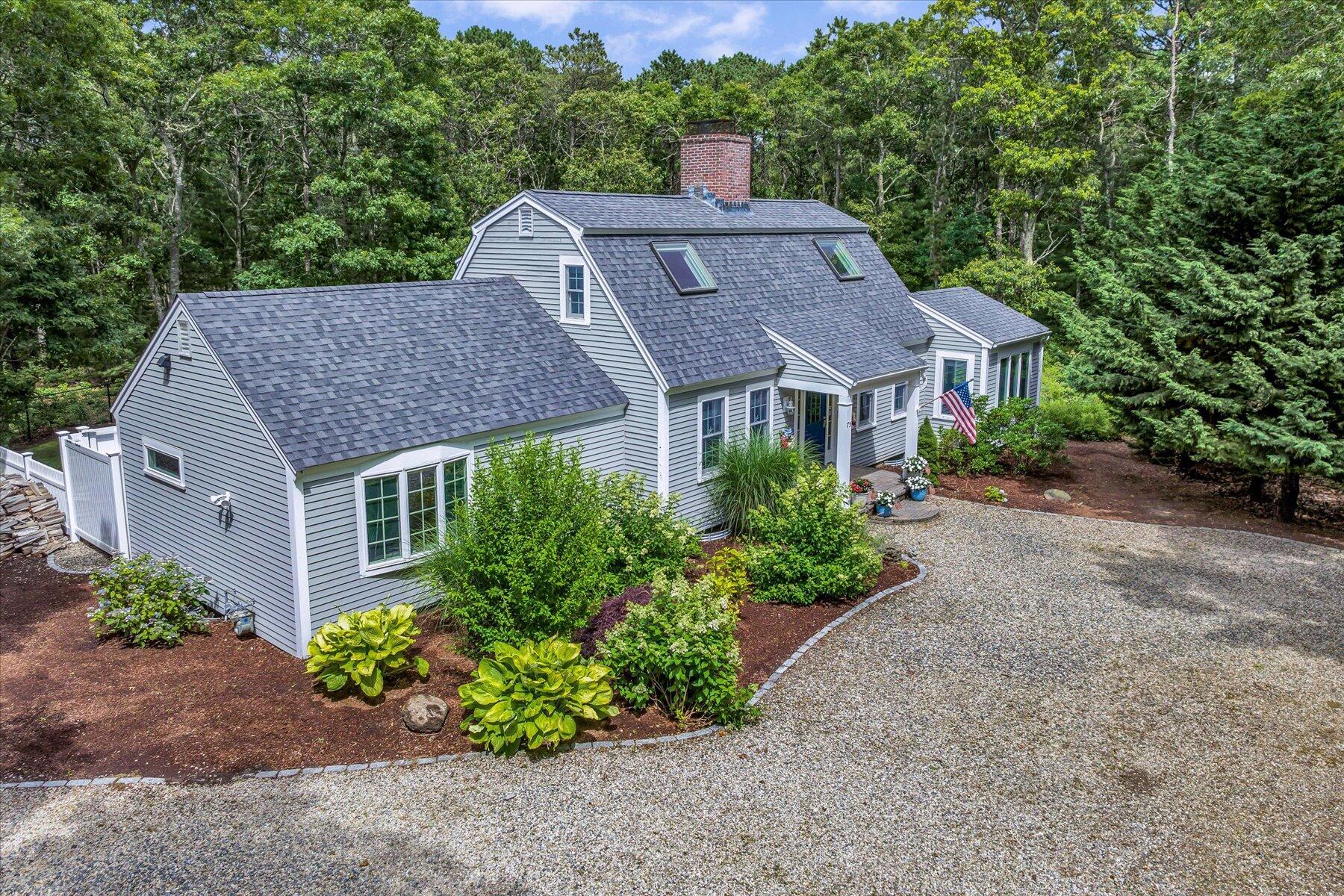 75 The Hunt Circle Mashpee MA 02649