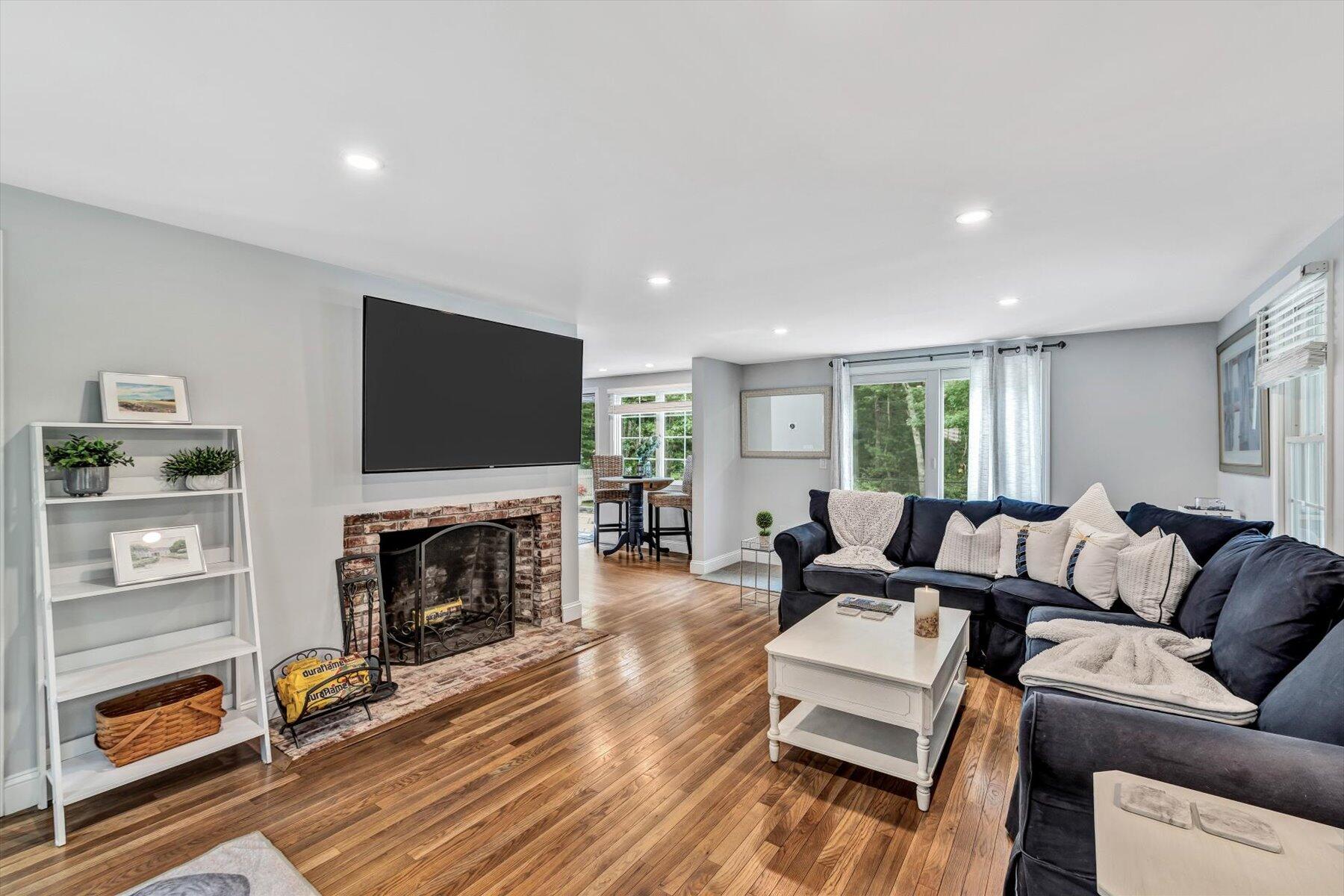 75 The Hunt Circle Mashpee MA 02649
