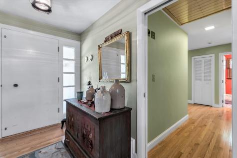 885 Shore Road Pocasset MA 02559