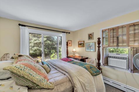 885 Shore Road Pocasset MA 02559