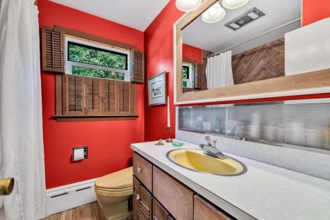 885 Shore Road Pocasset MA 02559