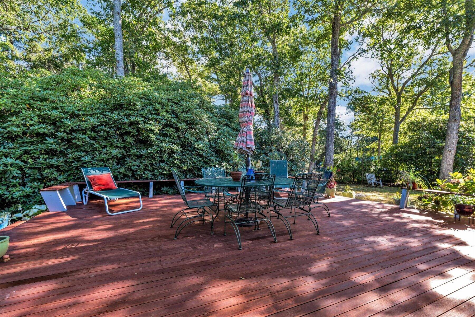 885 Shore Road Pocasset MA 02559