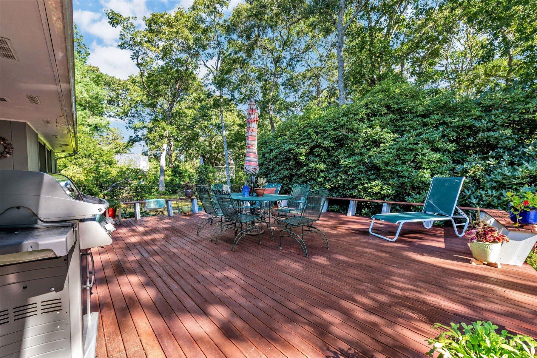 885 Shore Road Pocasset MA 02559