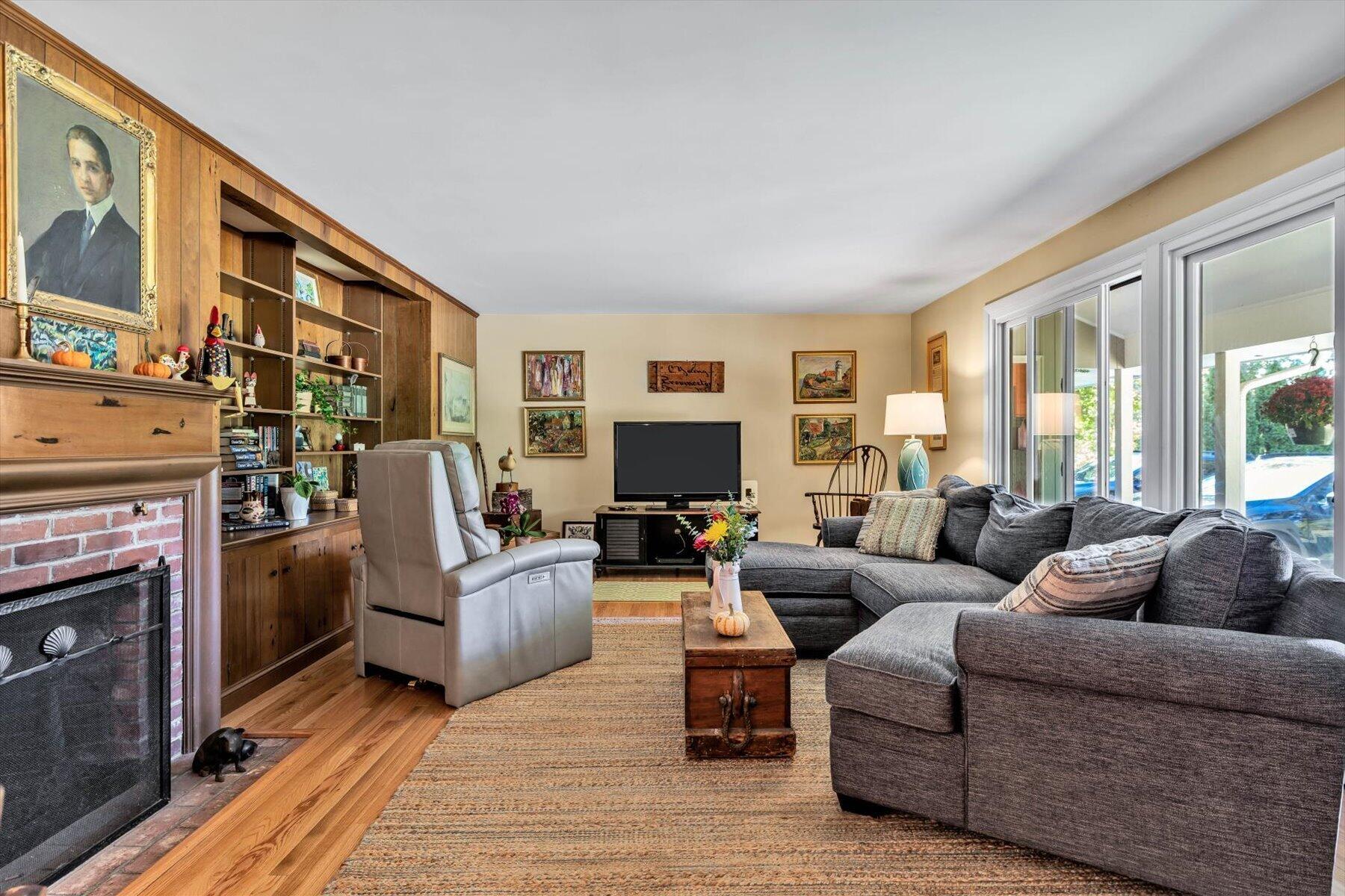 885 Shore Road Pocasset MA 02559