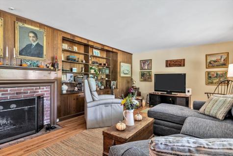 885 Shore Road Pocasset MA 02559