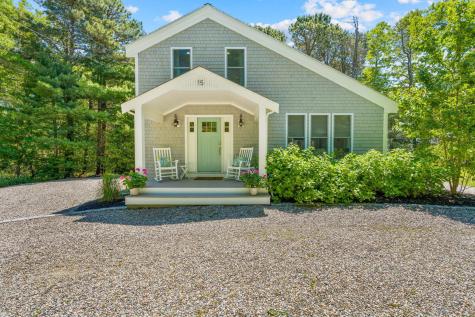 15 Halyard Circle Mashpee MA 02649