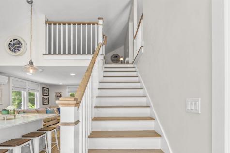 15 Halyard Circle Mashpee MA 02649