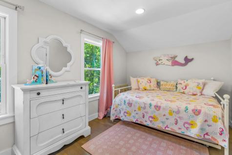 15 Halyard Circle Mashpee MA 02649