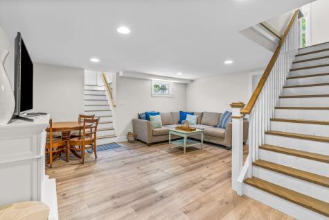 15 Halyard Circle Mashpee MA 02649