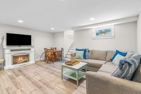 15 Halyard Circle Mashpee MA 02649