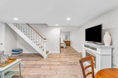 15 Halyard Circle Mashpee MA 02649