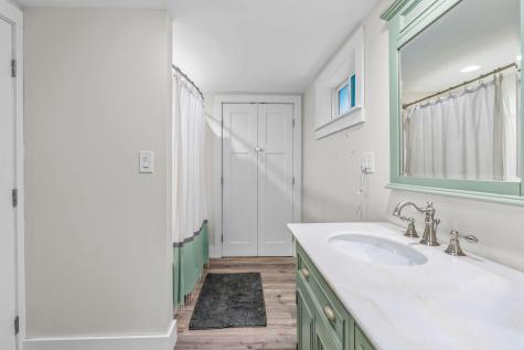 15 Halyard Circle Mashpee MA 02649