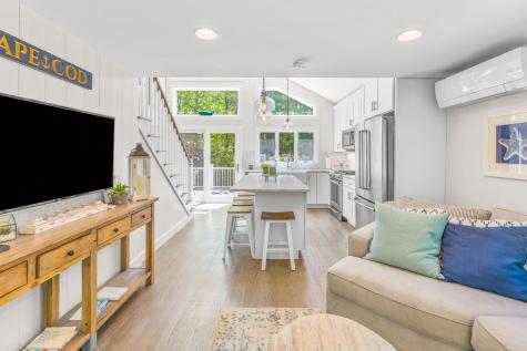 15 Halyard Circle Mashpee MA 02649