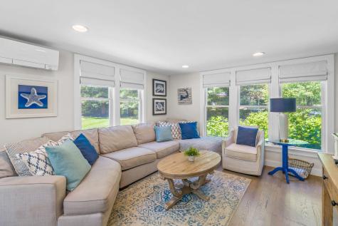 15 Halyard Circle Mashpee MA 02649