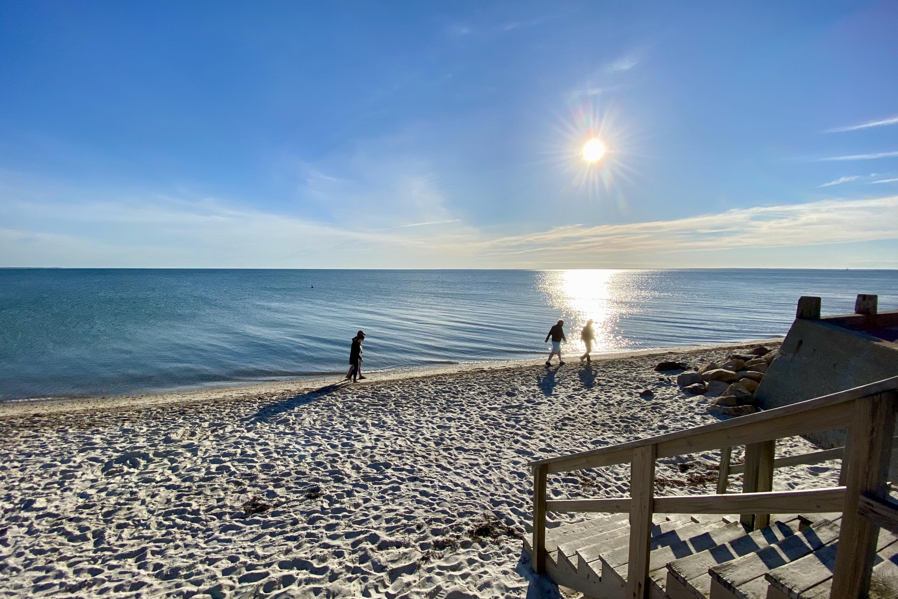 77 Highwood Lane Falmouth MA 02536