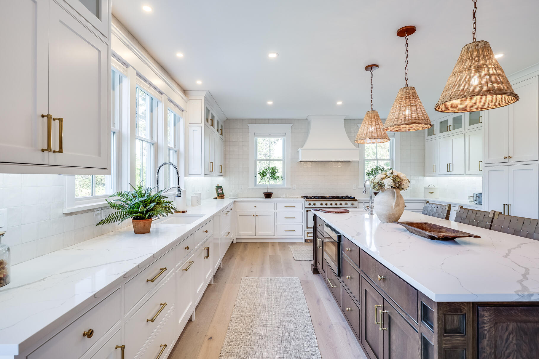 77 Highwood Lane Falmouth MA 02536